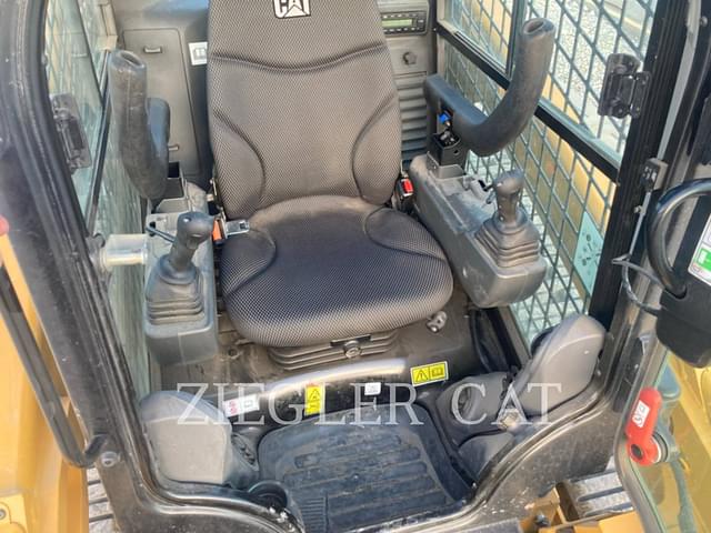 Image of Caterpillar 299D3 equipment image 1
