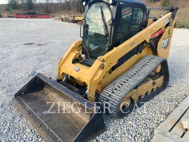 Image of Caterpillar 299D3 equipment image 1