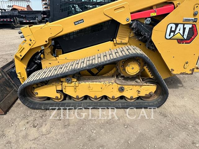 Image of Caterpillar 299D3XE equipment image 2