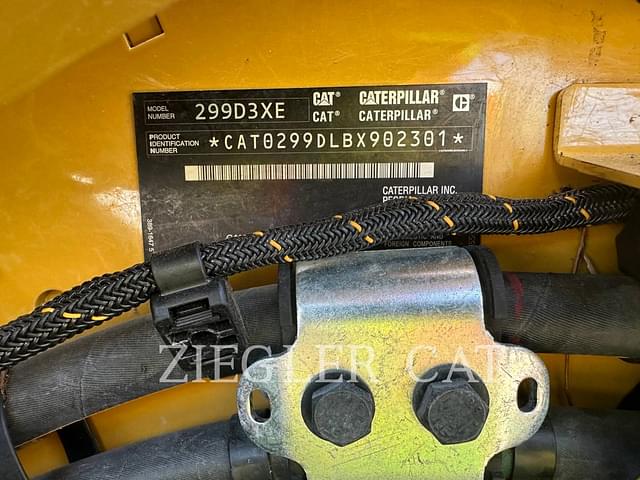 Image of Caterpillar 299D3XE equipment image 2