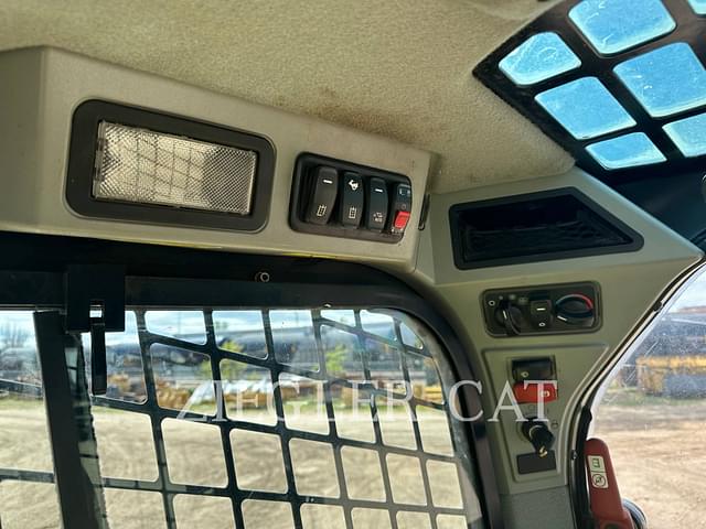 Image of Caterpillar 299D3XE equipment image 3