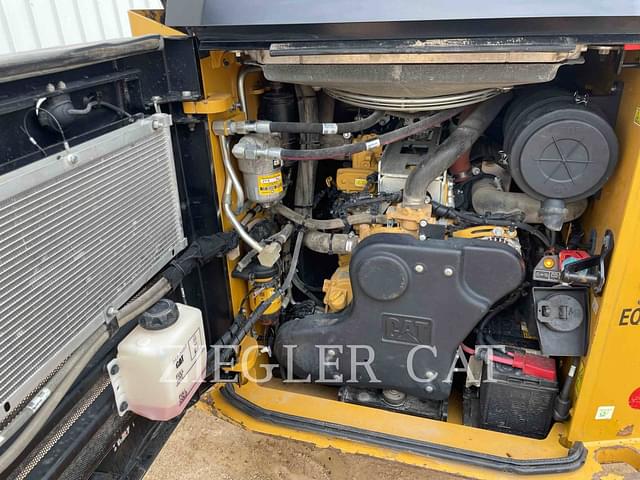 Image of Caterpillar 299D3 equipment image 3