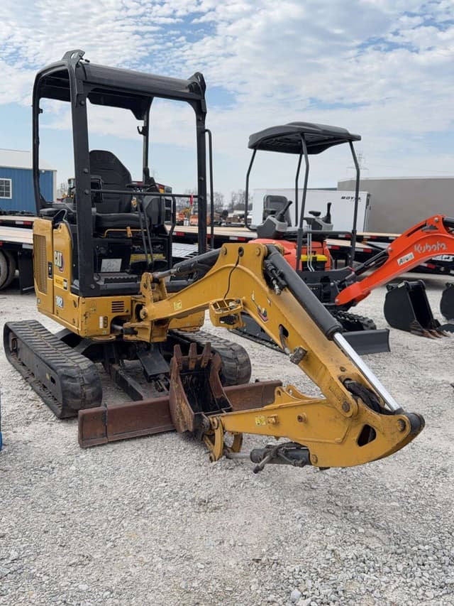 Image of Caterpillar 302CR equipment image 3