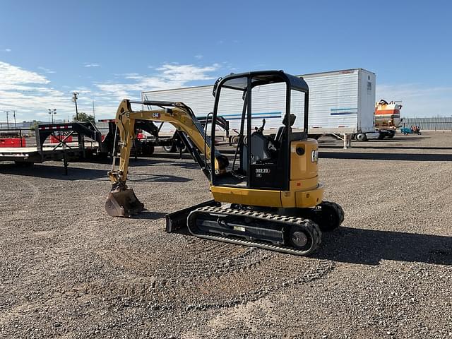 Image of Caterpillar 302.7D CR equipment image 3