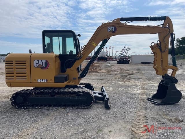 Image of Caterpillar 305.5E2 equipment image 3