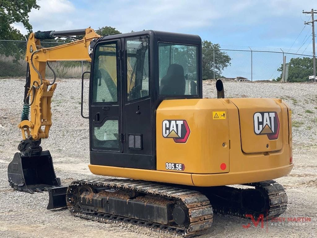 2021 Caterpillar 305.5E2 Equipment Image0