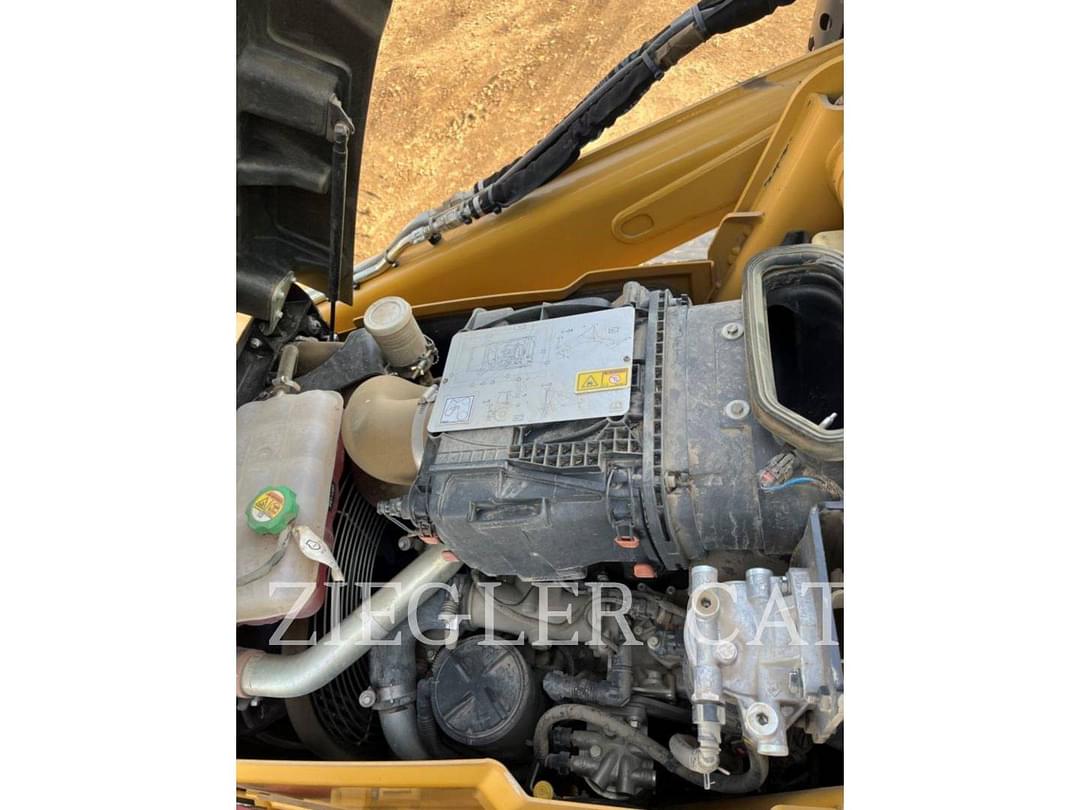 Image of Caterpillar 440 Primary image
