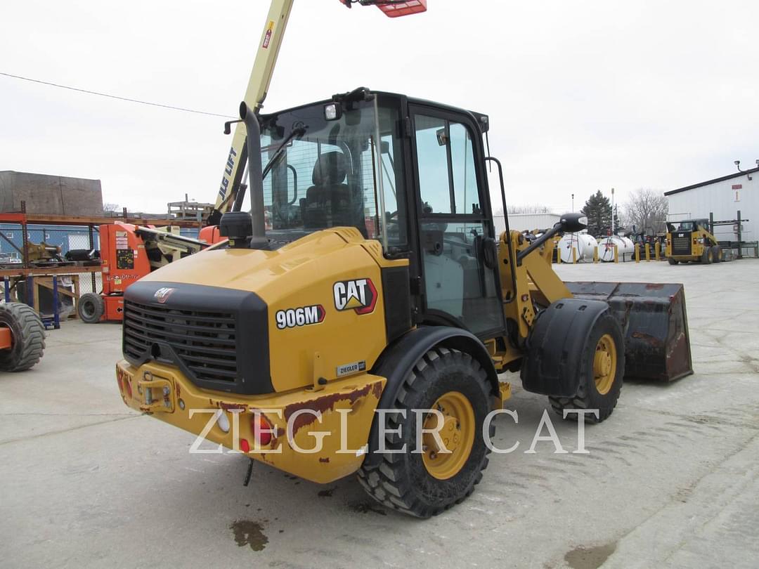 Image of Caterpillar 906M Primary image