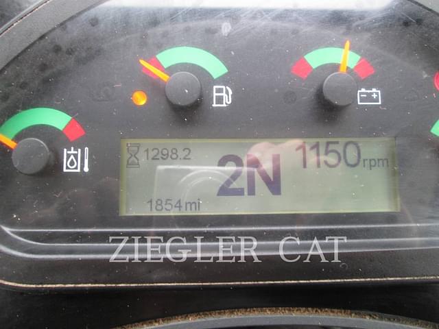 Image of Caterpillar 906M equipment image 4