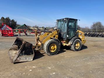 Main image Caterpillar 906M