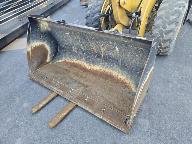Image of Caterpillar 906M equipment image 2
