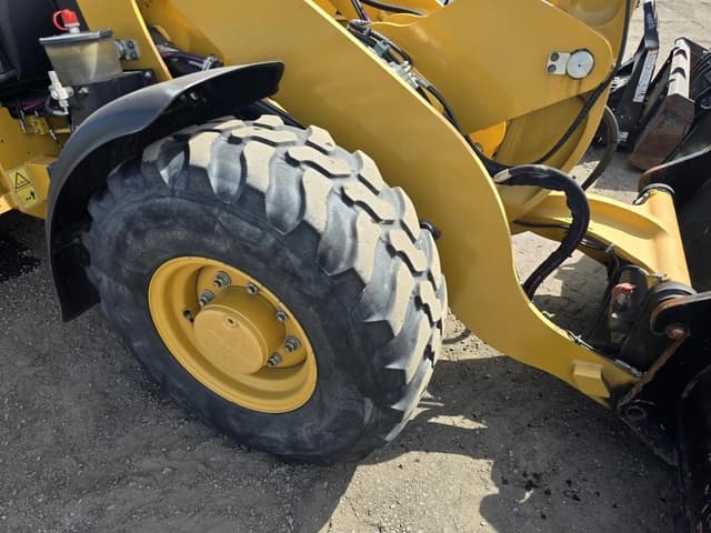Image of Caterpillar 906M equipment image 3