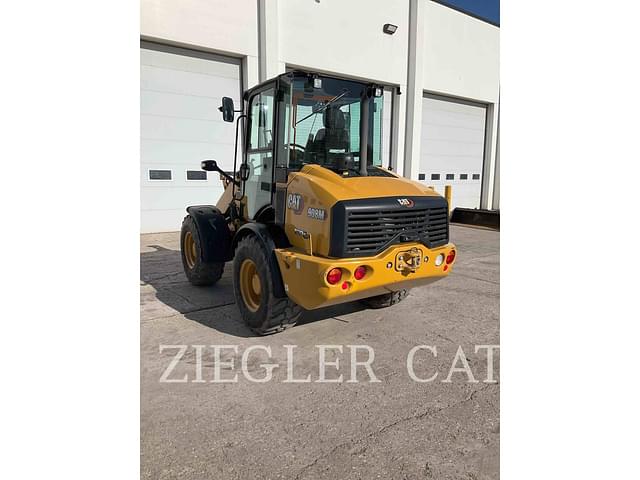 Image of Caterpillar 908M equipment image 4
