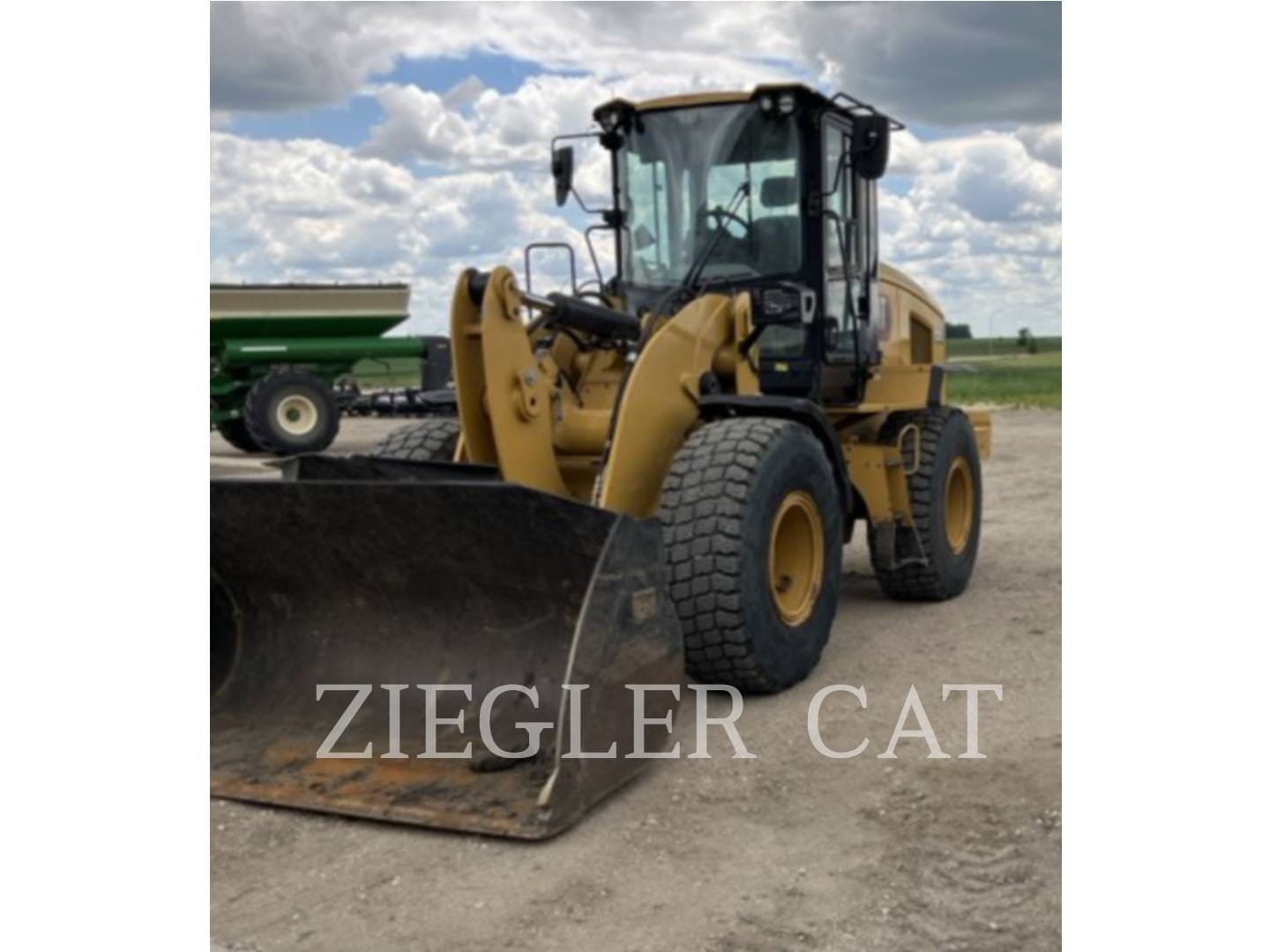 2021 Caterpillar 926M Equipment Image0