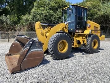 Main image Caterpillar 926M