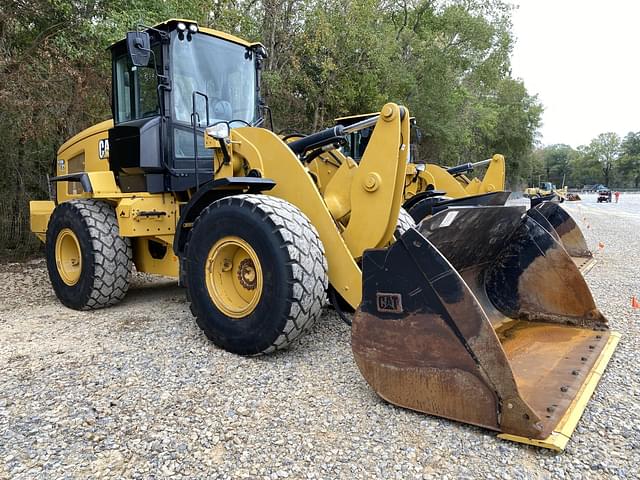 Image of Caterpillar 930M equipment image 3