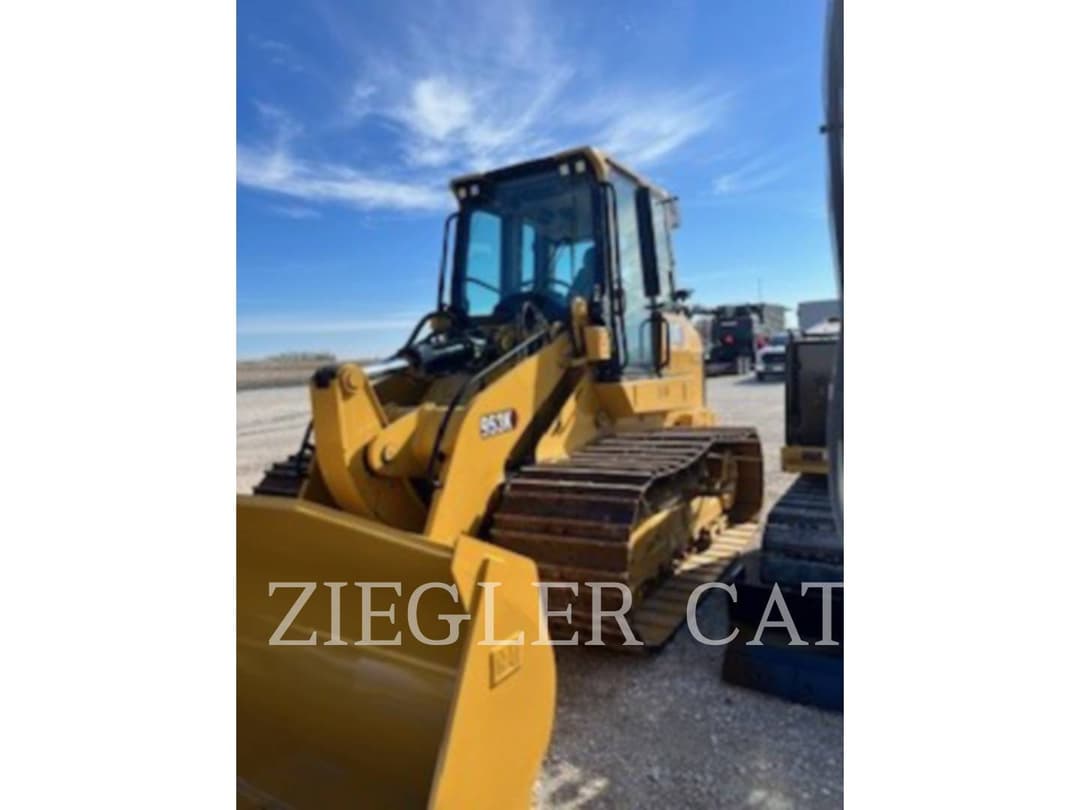 Image of Caterpillar 953K Primary image