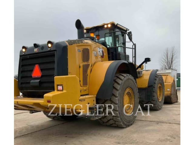 Image of Caterpillar 982M equipment image 2