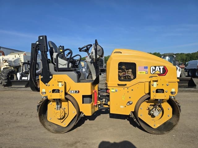 Image of Caterpillar CB2.7 equipment image 1