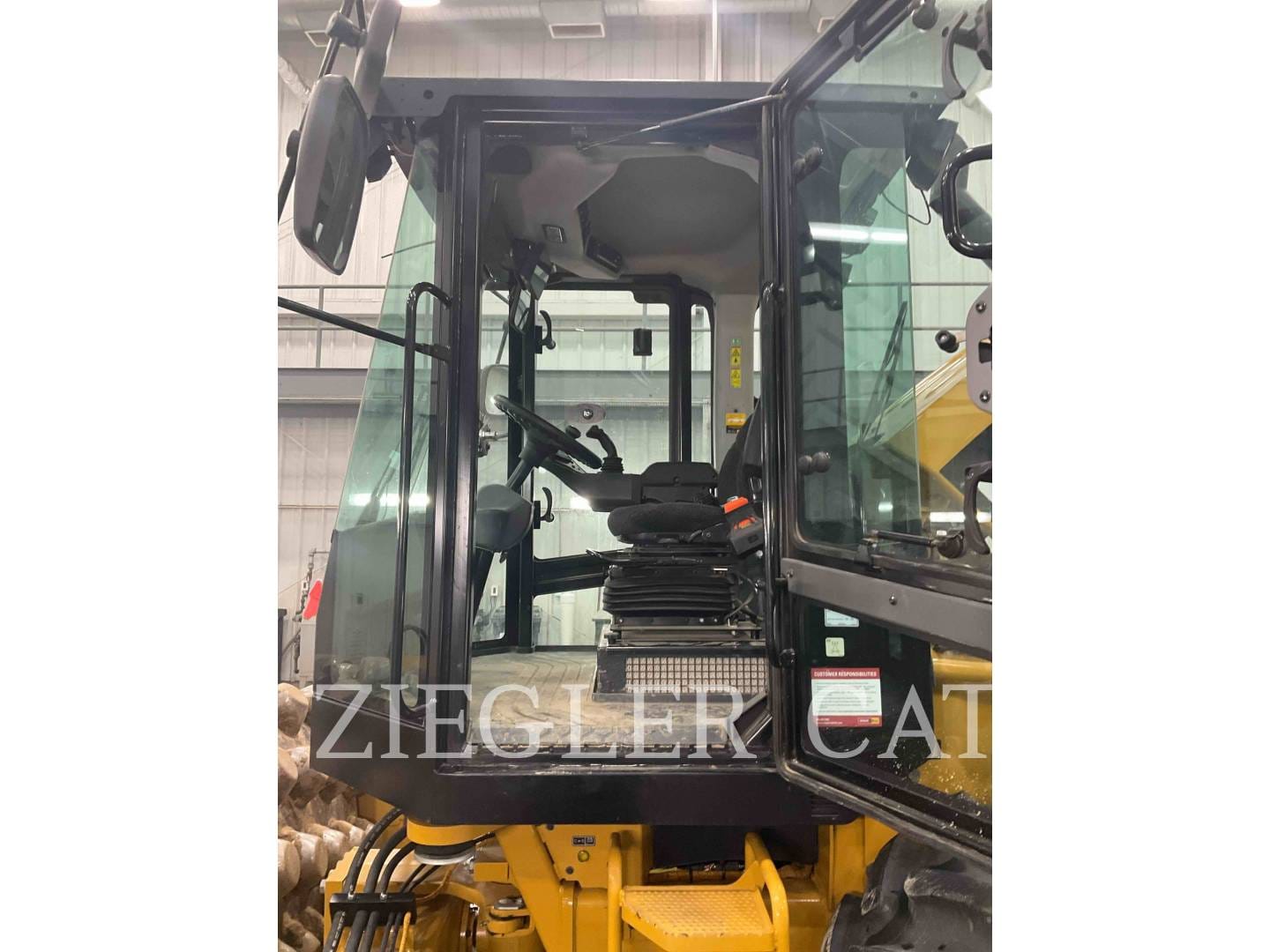 Main image Caterpillar CP56B