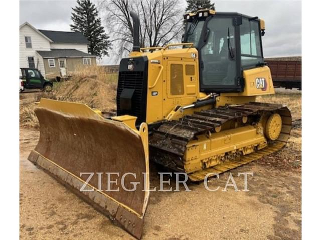 Image of Caterpillar D4 equipment image 3