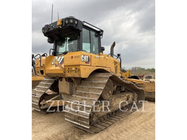 Image of Caterpillar D6XE equipment image 2