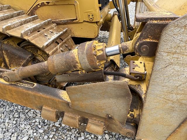 Image of Caterpillar D7 equipment image 4