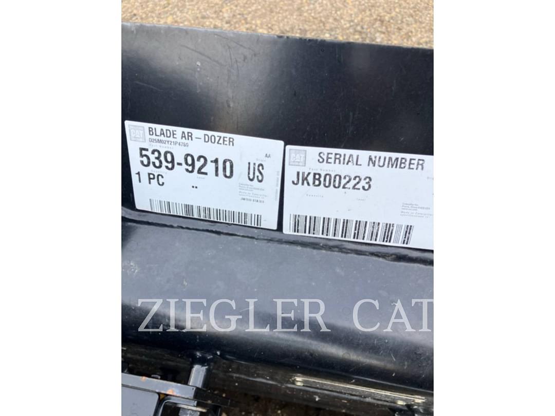 Image of Caterpillar Dozer Blade Primary image