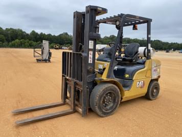 Main image Caterpillar GP30N