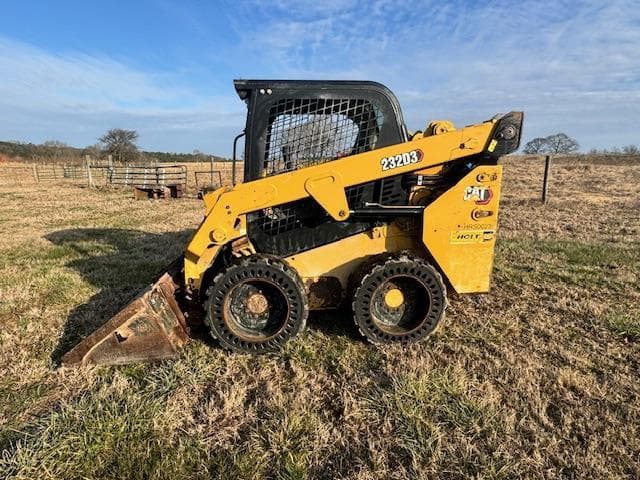 Image of Caterpillar 232D3 equipment image 2