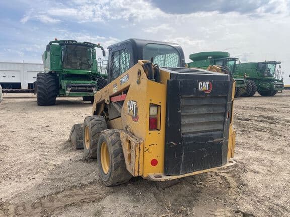 Image of Caterpillar 236D3 equipment image 2