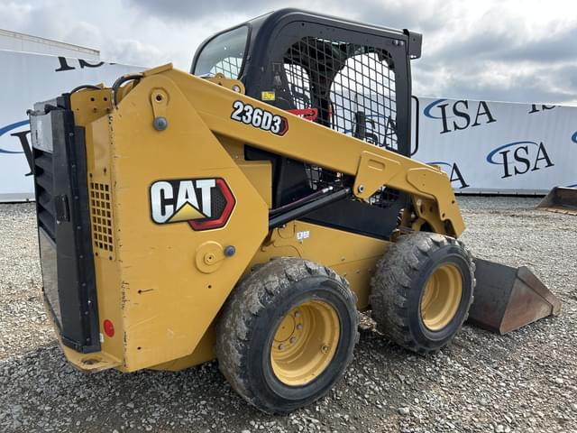 Image of Caterpillar 236D3 equipment image 4