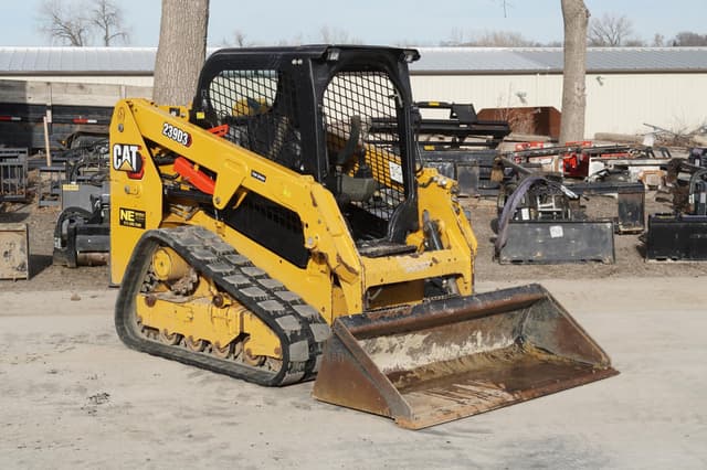 Image of Caterpillar 239D3 equipment image 4