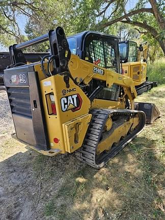 Image of Caterpillar 259D3 equipment image 3