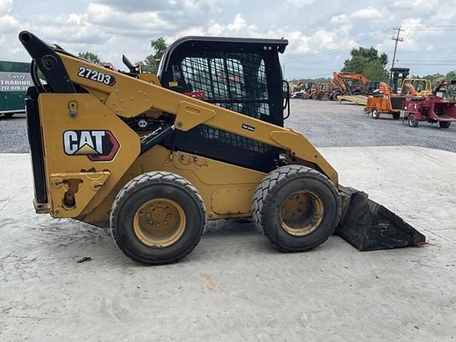 Image of Caterpillar 272D3 equipment image 4