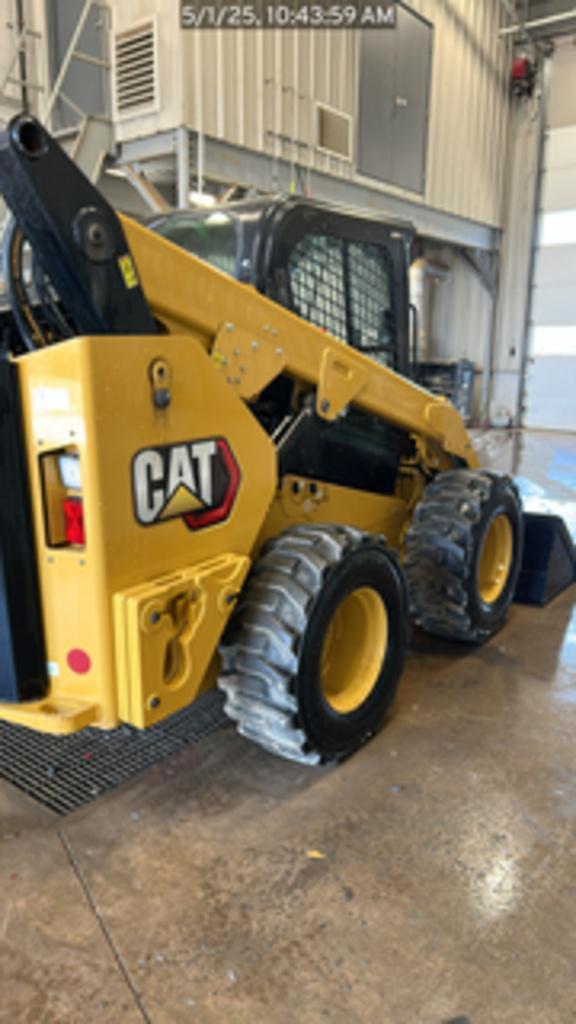 Image of Caterpillar 272D3 equipment image 2