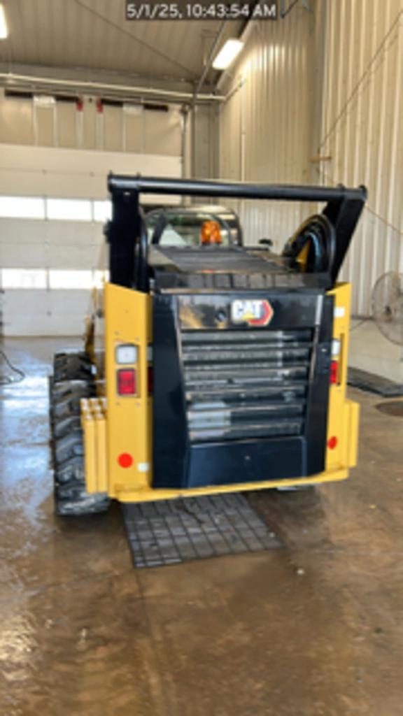 Image of Caterpillar 272D3 equipment image 1