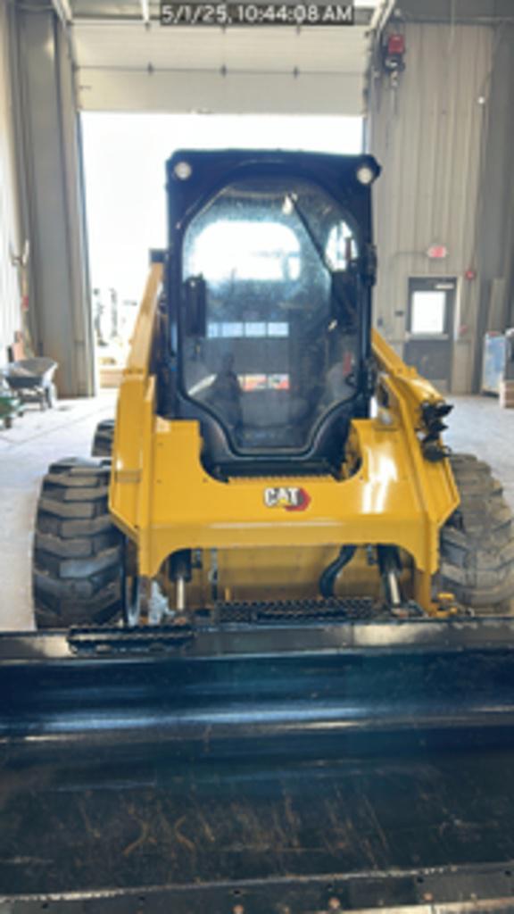 Image of Caterpillar 272D3 equipment image 3