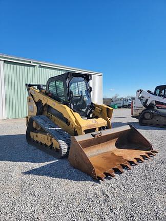 Image of Caterpillar 299D3XE equipment image 3