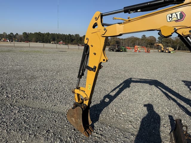 Image of Caterpillar 302.7CR equipment image 4