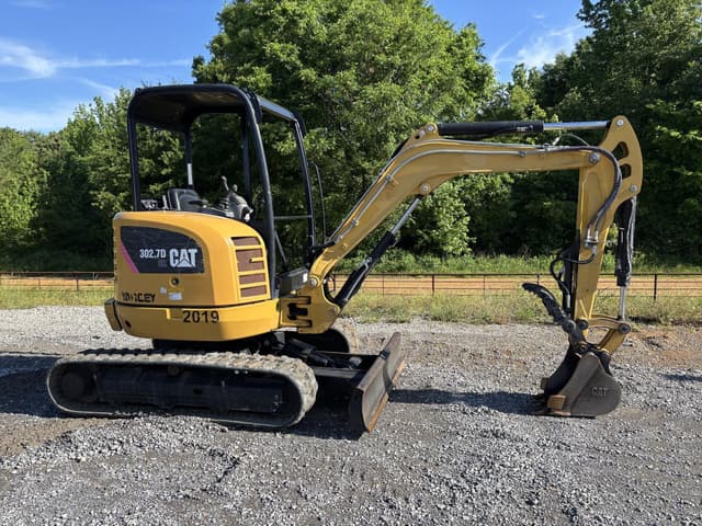 Image of Caterpillar 302.7D CR equipment image 2