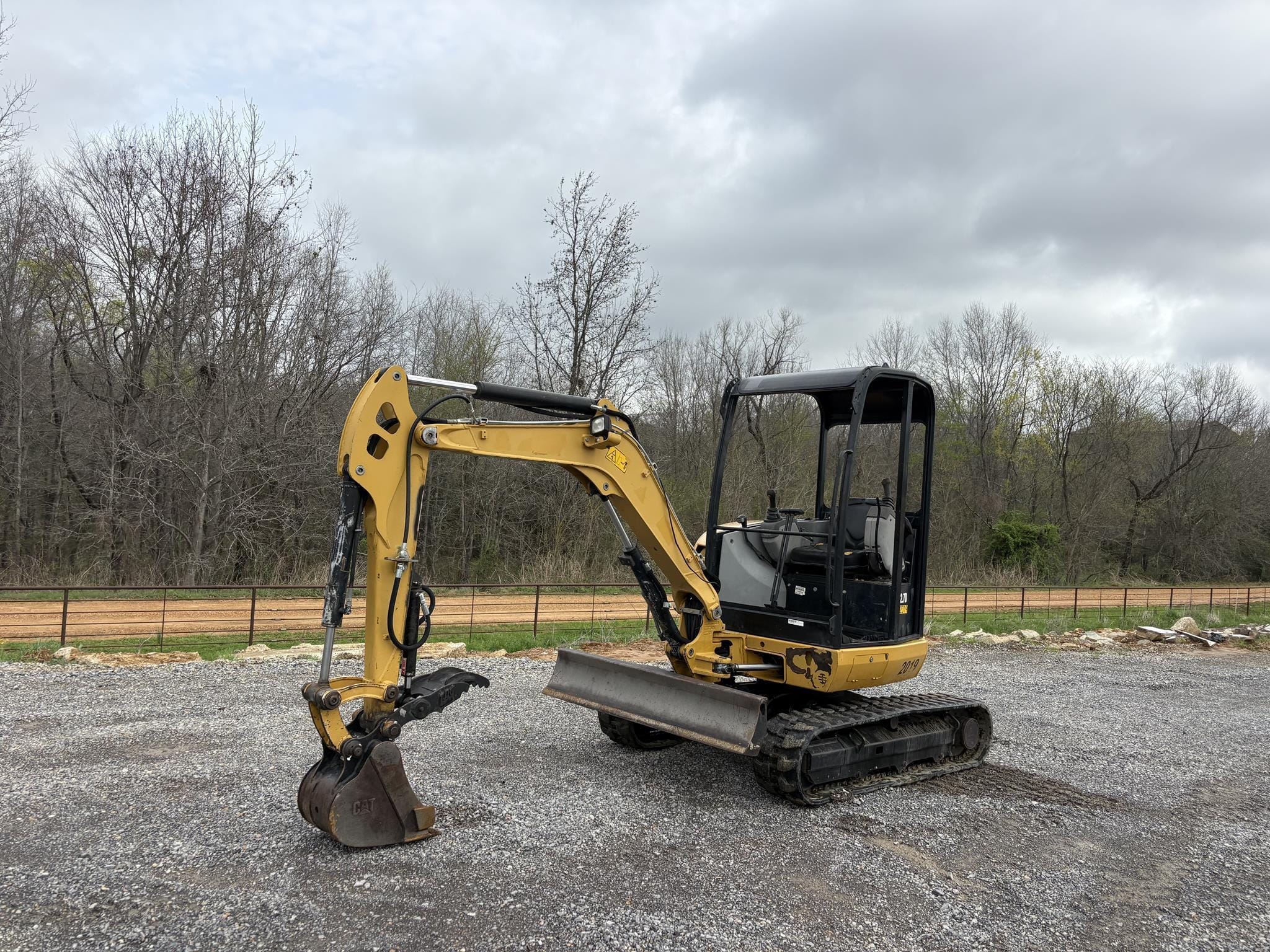 2020 Caterpillar 302.7D CR Equipment Image0
