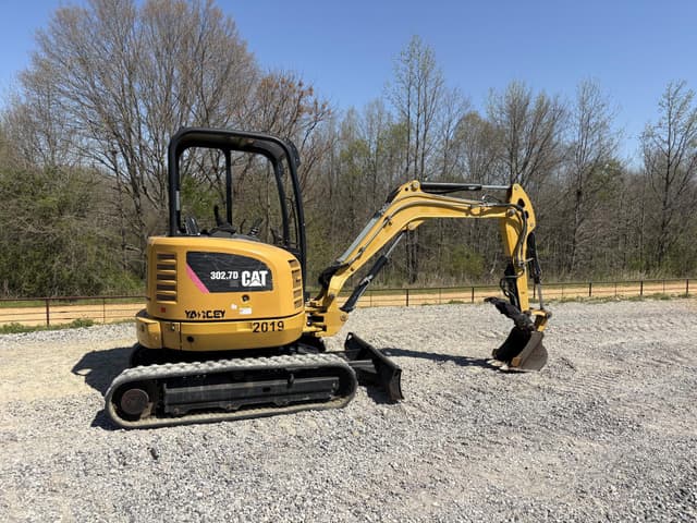 Image of Caterpillar 302.7D CR equipment image 3