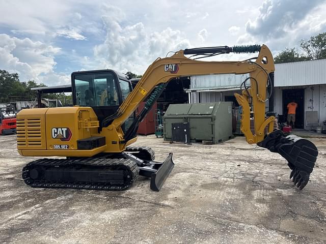 Image of Caterpillar 305.5E2 equipment image 3