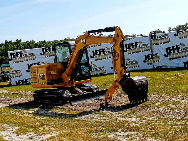 Image of Caterpillar 305.5E2 equipment image 2
