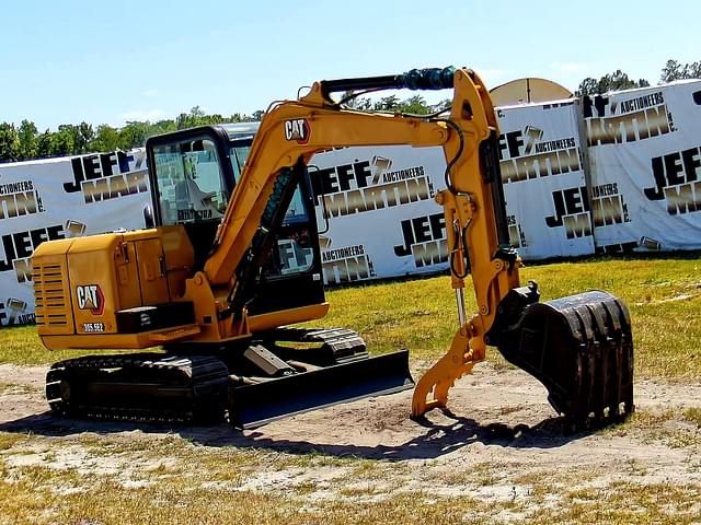 Image of Caterpillar 305.5E2 equipment image 2