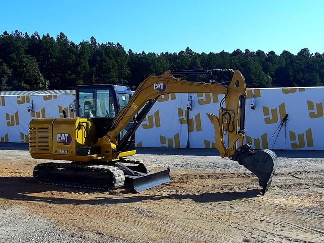 Image of Caterpillar 305.5E2 equipment image 4