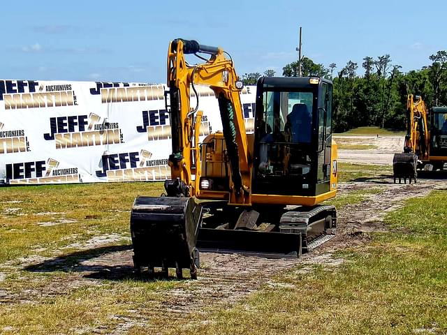 Image of Caterpillar 305.5E2 equipment image 1