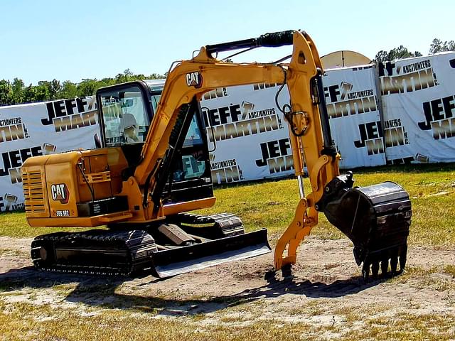 Image of Caterpillar 305.5E2 equipment image 2