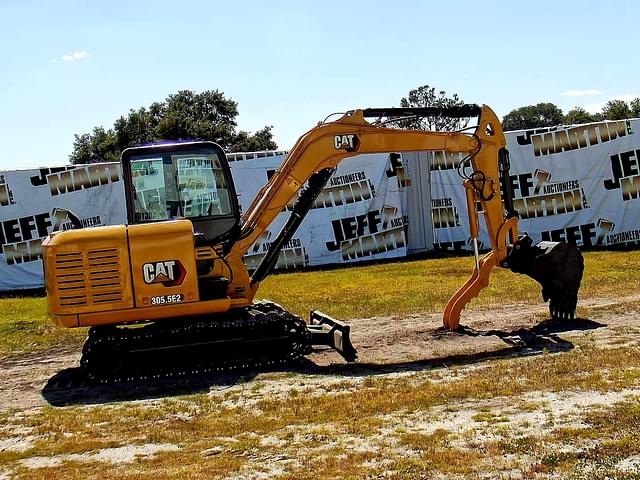 Image of Caterpillar 305.5E2 equipment image 3